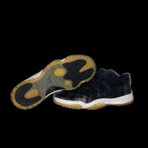 Jordan 11 Low Barons size 10 Mens